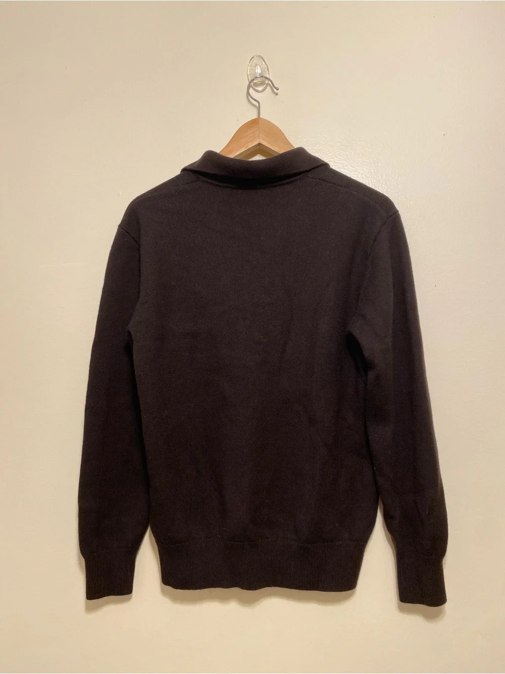 A DAY’S MARCH Avoch Merino Wool Polo Men's Sweater in Dark Brown. Size M